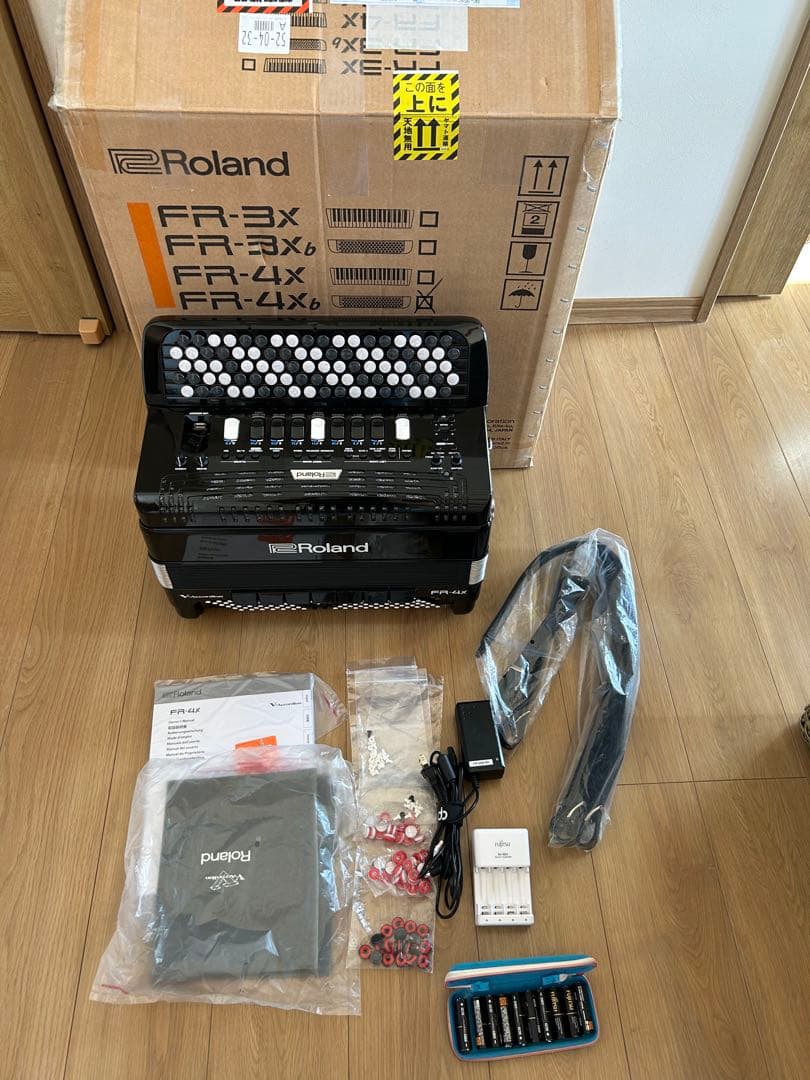 ローランド Vアコーディオン FR-4xb 週末特価