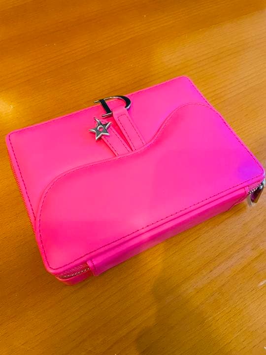 ケース付き　ディオール　アディクト　ステラー　ハロ　シャイン ディオールのスターパール輝く“お守りリップ”「ディオール アディクト