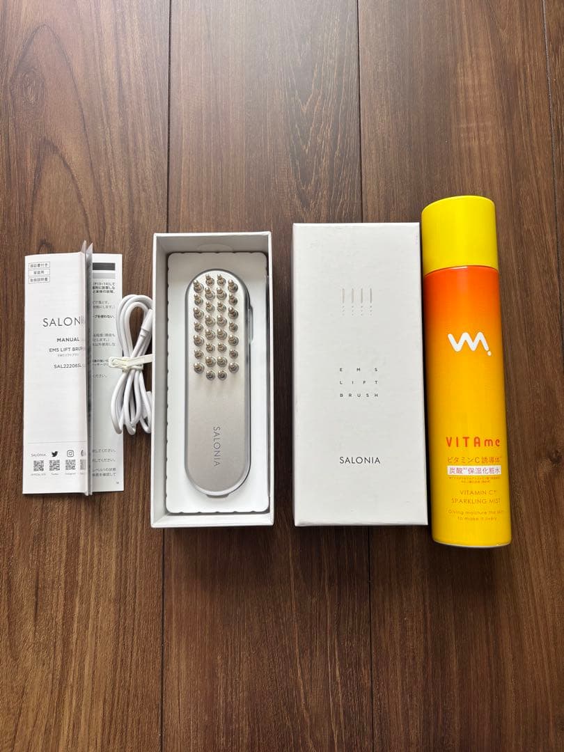 SALONIA EMS LIFT BRUSH 美顔器