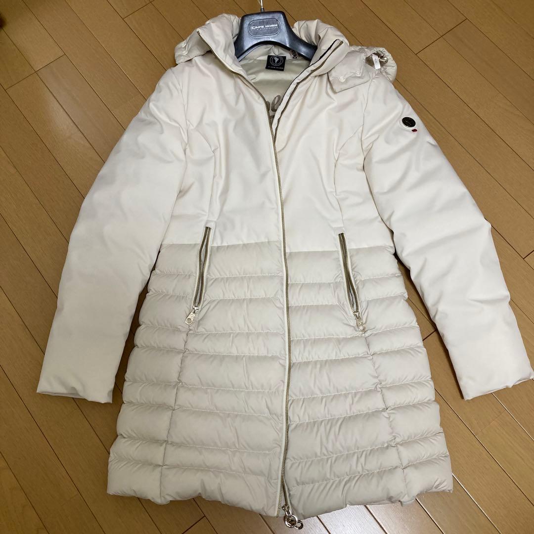 ケープホーン　白ダウンコート