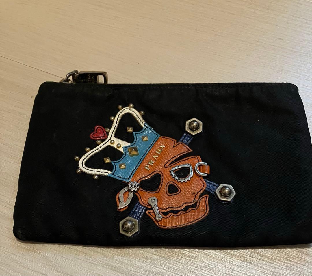 PRADA スカル ナイロンポーチ - メルカリ