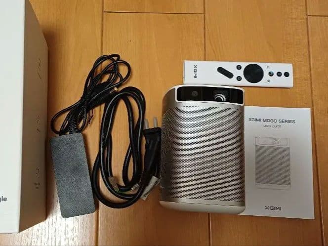 【美品】XGIMI MOGO Pro プロジェクター本体　小型