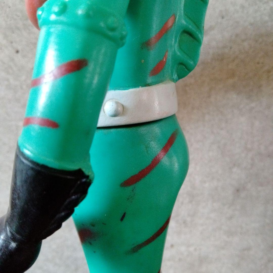 当時物仮面ライダーアマゾンソフビ無版権パチ約23センチ - メルカリ