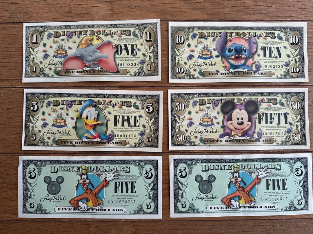 ディズニーダラー　カリフォルニア50周年記念紙幣4枚セット　5ドル札×2枚