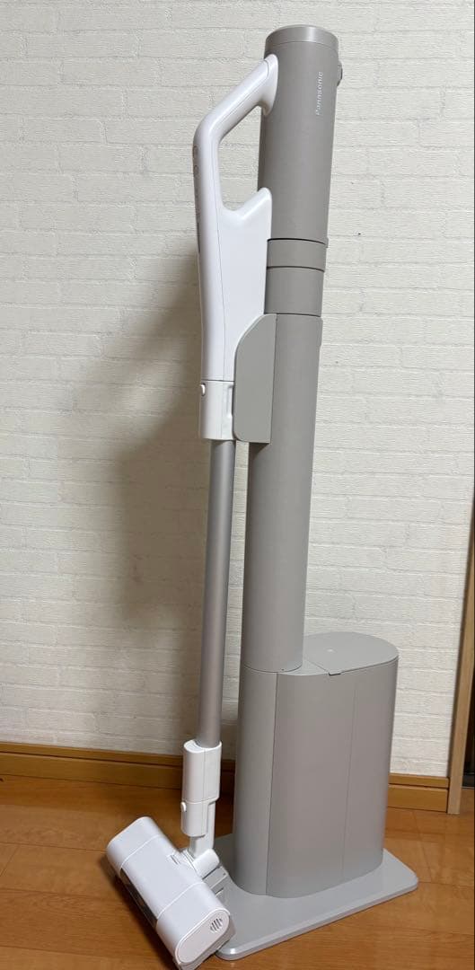 Panasonic セパレート型コードレススティック掃除機 MC-NX810KM 概要 セパレート型コードレススティック掃除機 MC-NX810KM | 掃除機