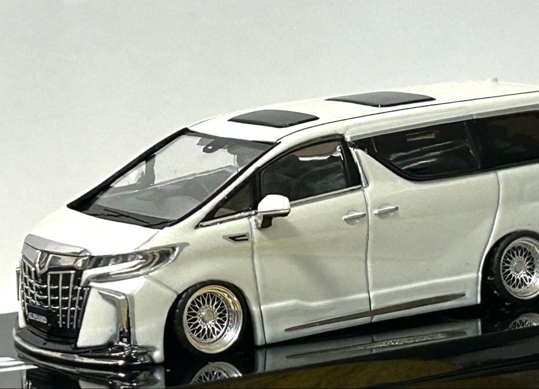 ホビージャパン　アルファード　BBS ホイール改　ミニカー　パールホワイト