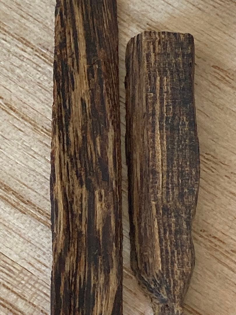 沈水 沈香 香木 極上タニ　2.85グラム