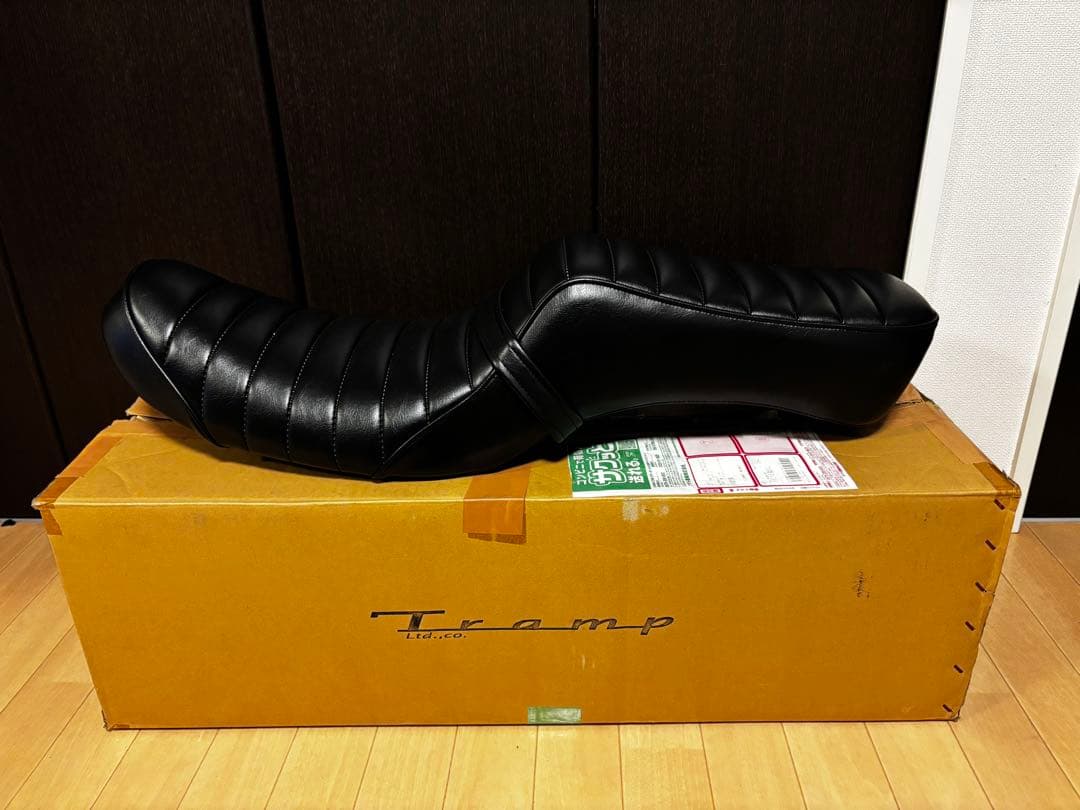 超美品TRAMP CYCLE トランプ キング＆クイーンシート スポーツスター