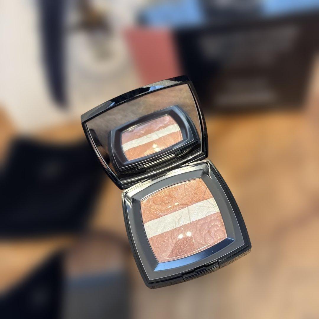 CHANEL】 レシーニュドゥシャネルチークペッシュルミエール チャーム付