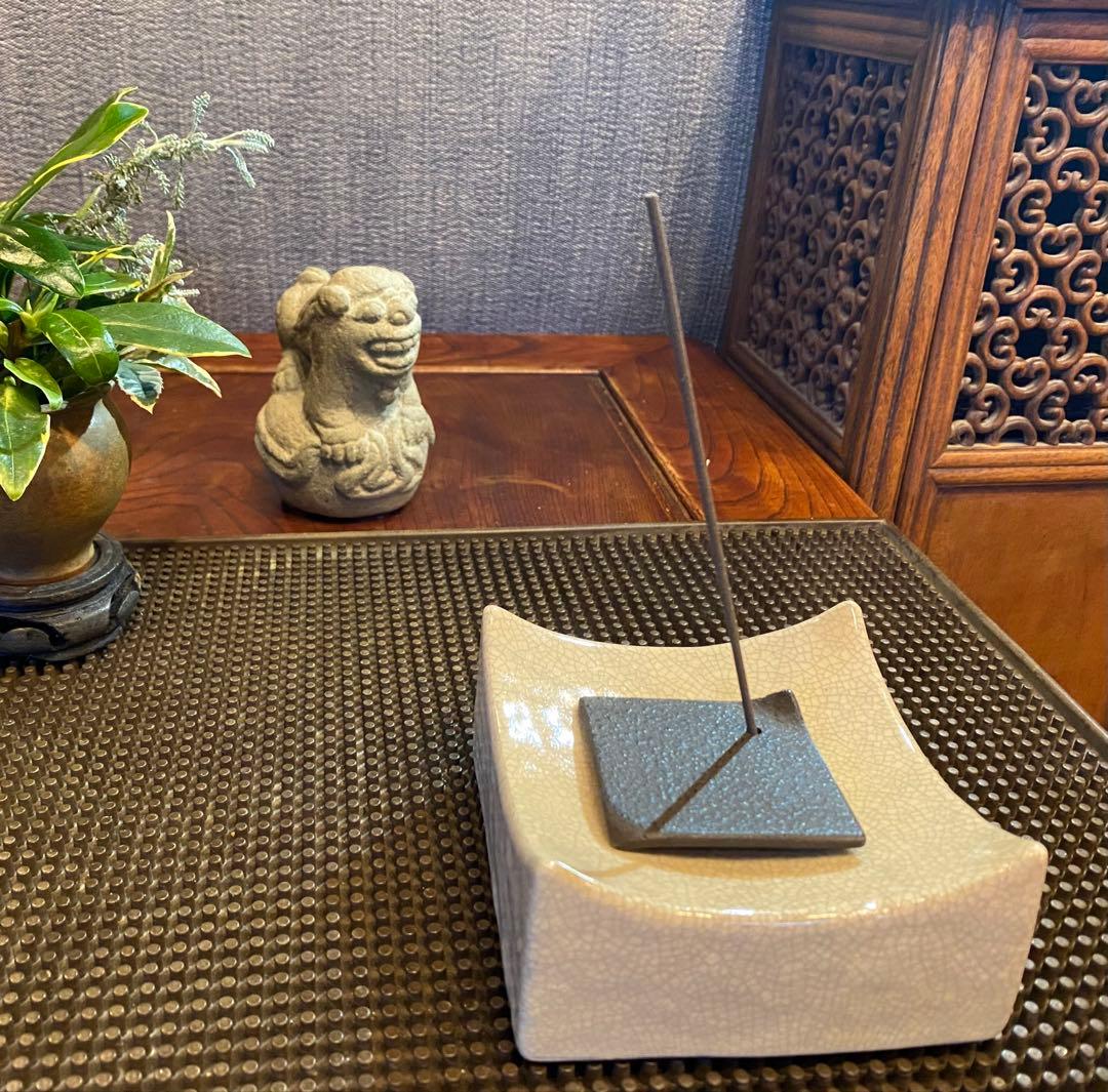 美品 お香たて・ハンドメイド陶器製台座　２点セット ヴィンテージ　レア 美品 お香たて・ハンドメイド陶器製台座 2点セット ヴィンテージ レア 美