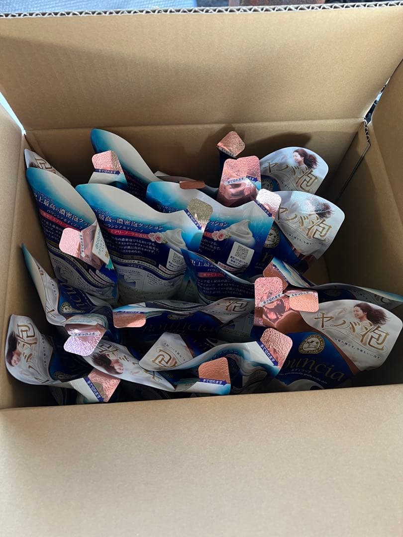 バウンシアボディーソープ　エアリーブーケの香り　400mlつめかえ用36個入