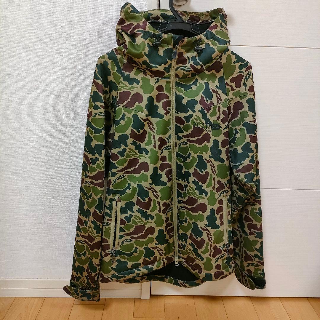 RUSTY 迷彩柄フード付きジャケット - メルカリ