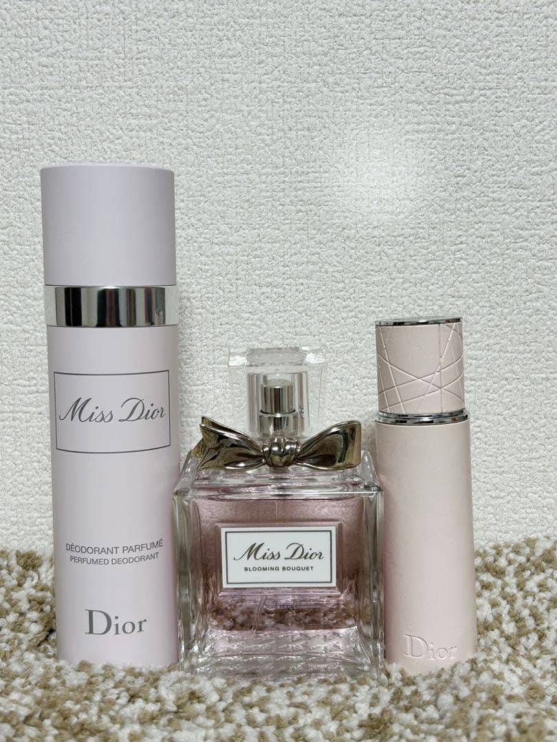 Miss Diorブルーミングブーケ香水&ボディスプレー&持ち運び用ボトルセット