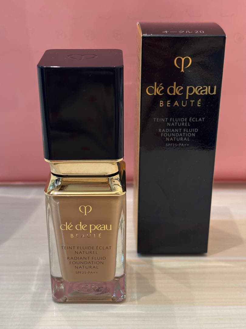 クレドポーボーテ タンフリュイドエクラ ナチュレル オークル20 ☆残量約9割☆