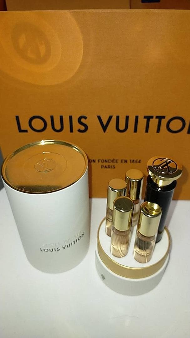 新品 ルイヴィトン　スペルオンユー　オードパルファム　トラベルスプレー　香水