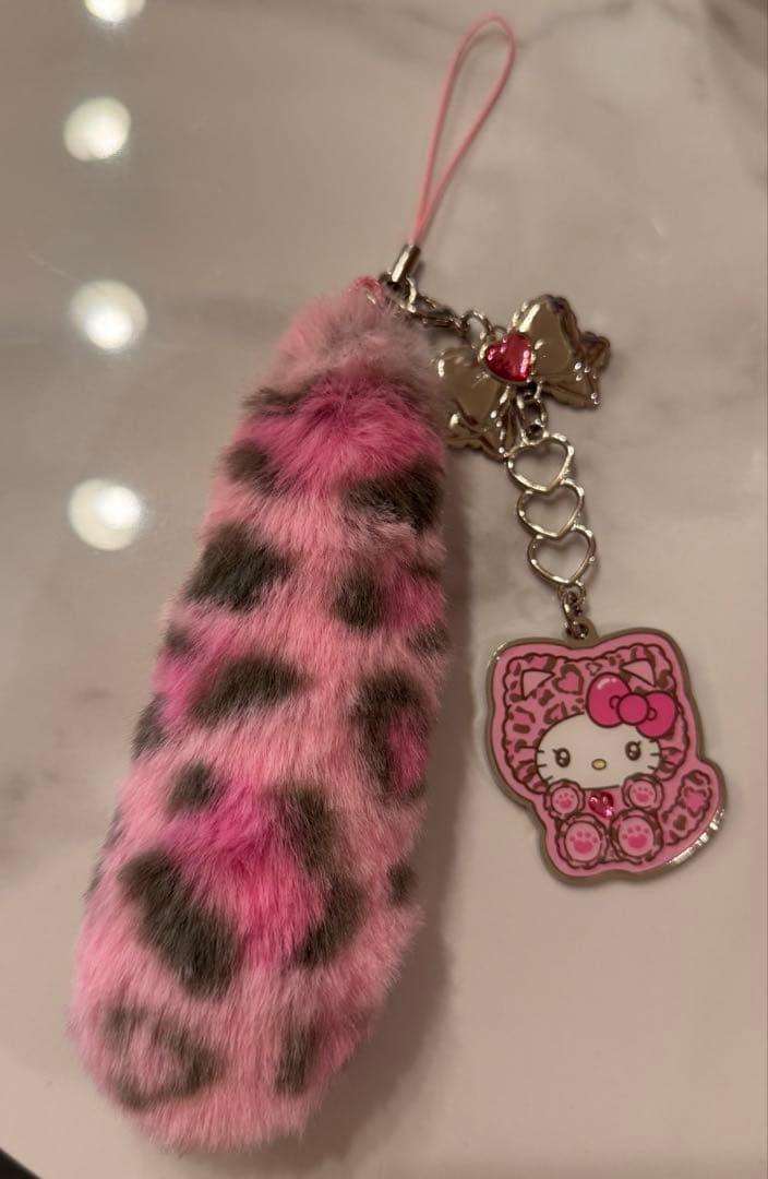 ギャルネコ キティ ストラップ ピンク しっぽ ヒョウ柄 - メルカリ