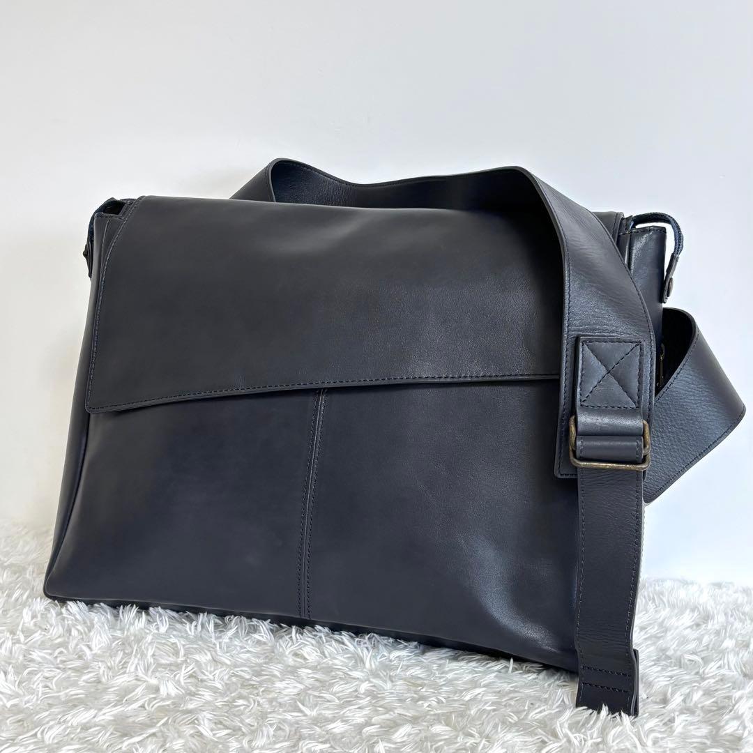 【極美品】 マザーハウス ザダン メッセンジャーバッグ クロスボディ ネイビー Kazematou Cross Bag – マザーハウス 公式サイト