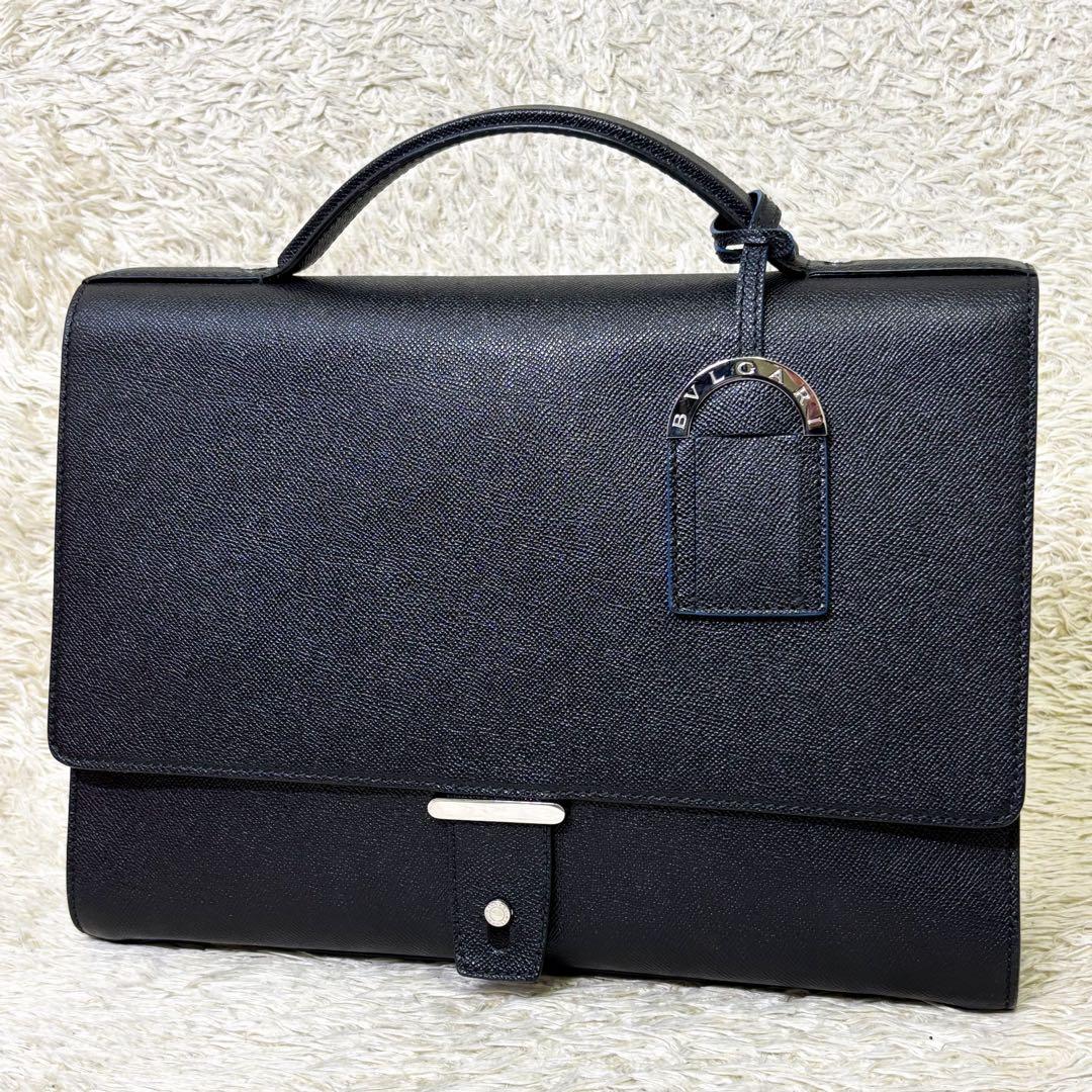【未使用級】ブルガリ ビジネスバッグ グレインカーフ 2室 ブラック メンズ BVLGARI（ビジネスバッグ）のフリマアイテム一覧