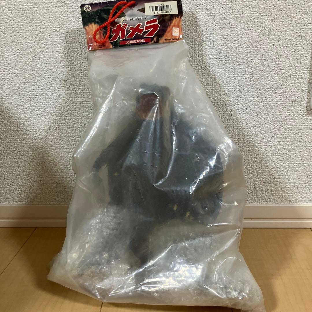 ロケットプロ　ガメラフィギュア