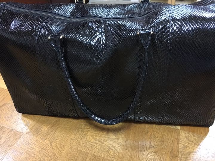 へび皮　オーダーメイド品　ボストンバッグ パイソン 蛇革を使ったバッグのメリット | 商品一覧 | クロコダイルの