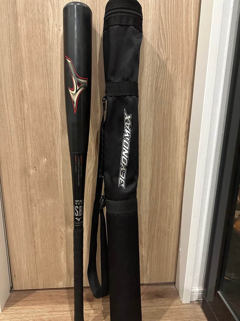 BEYOND MAX LEGACY 軟式バット 83cm/720g