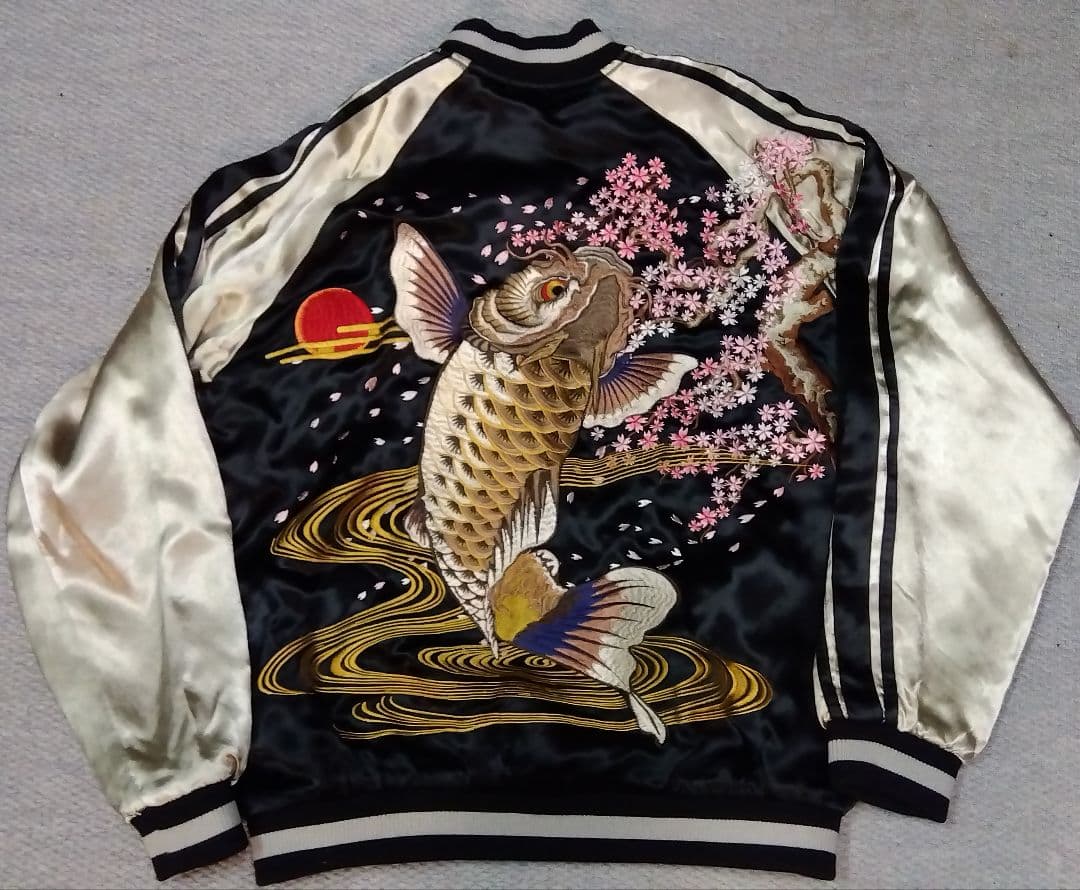 SATORI さとり桜跳ね鯉柄リバーシブルスカジャン レーヨン製sizeXL