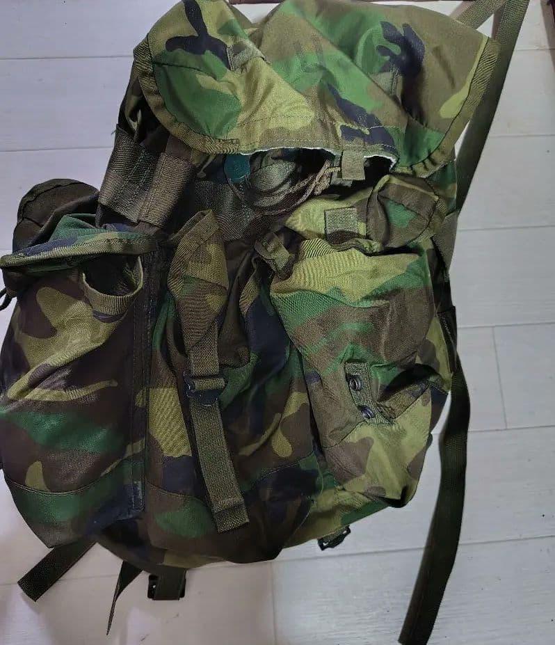 70年代 U.S 迷彩バックパック 実物 米放出品