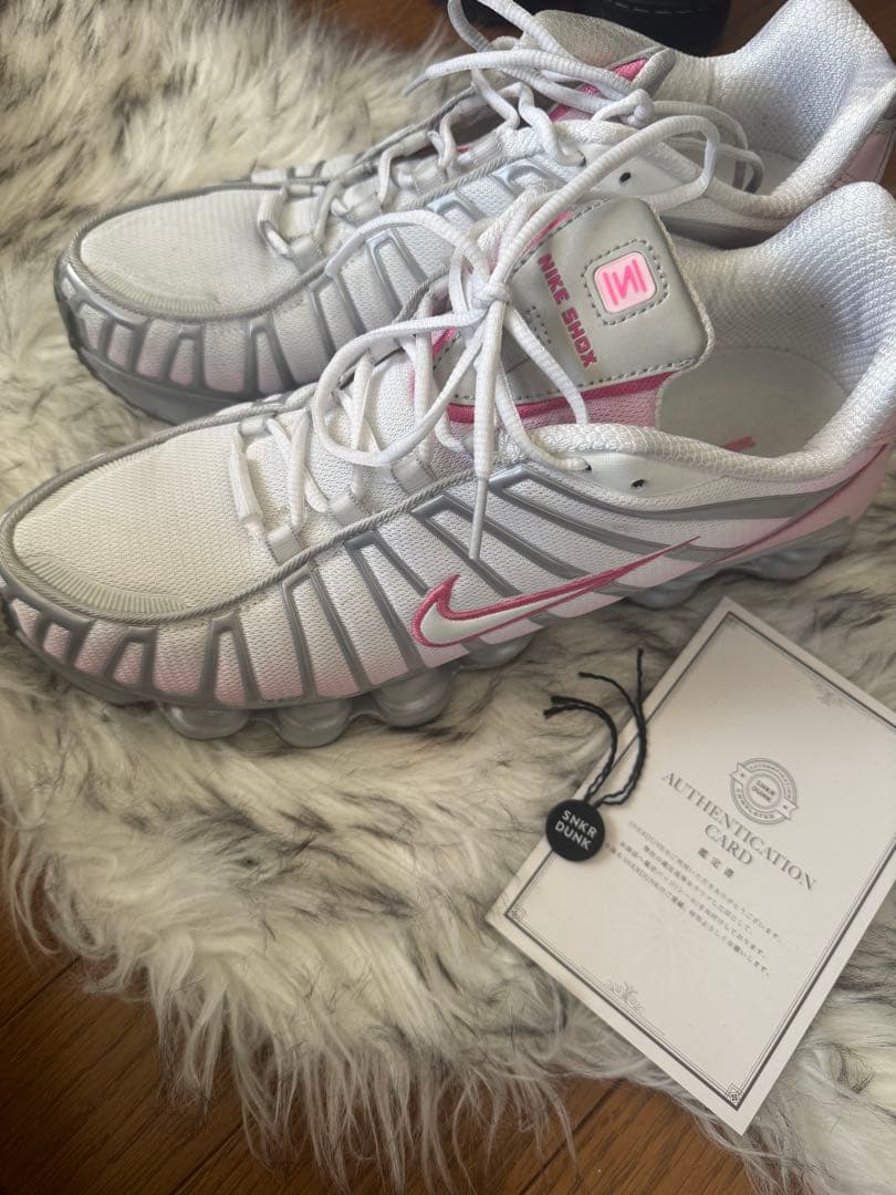 Nike Shox ホワイト/ピンク Nike Shox TL Pink White Metallic Platinum Women's Shoes HV2520-001