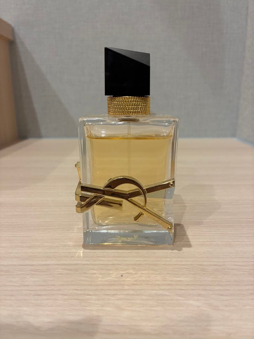 イヴ・サンローラン　リブレ　オーデパルファム50ml