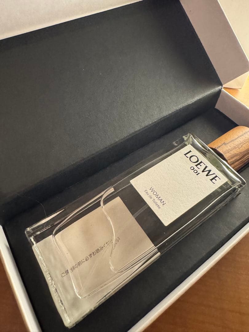 LOEWE 001 WOMAN オードゥトワレ　50ml