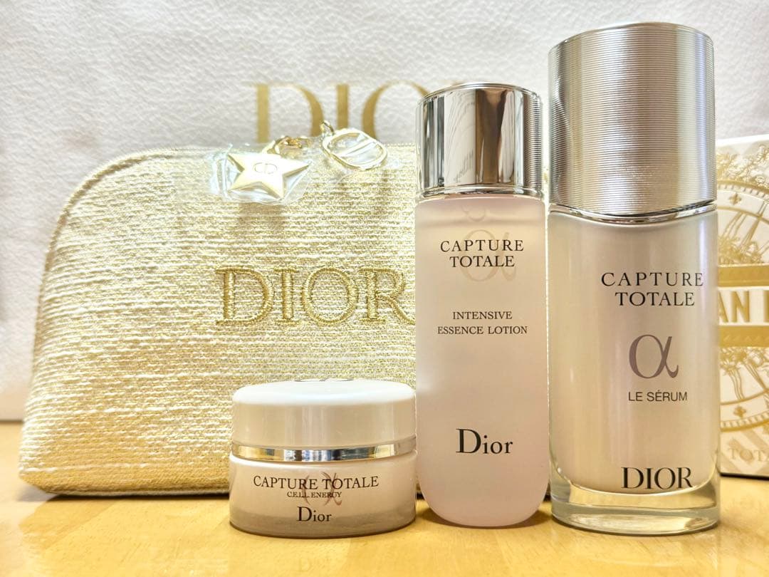 Dior カプチュールトータルホリデー