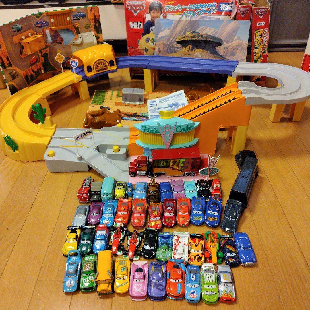 カーズ ディズニー トミカ等 セット47台 ラジエータースプリングス まとめ売り Disney - ディズニーストアカーズ マックイーン 他ラジエーター