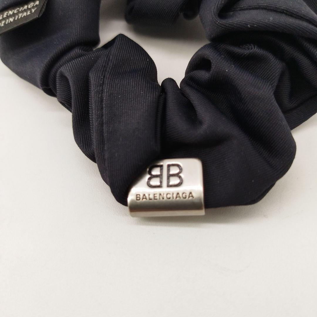 19131✨️バレンシアガ シュシュ ロゴプレート ブラック 髪留め Holli