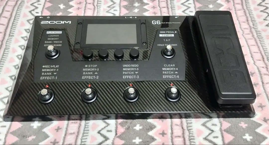 Zoom G6 マルチエフェクター(新品同様)