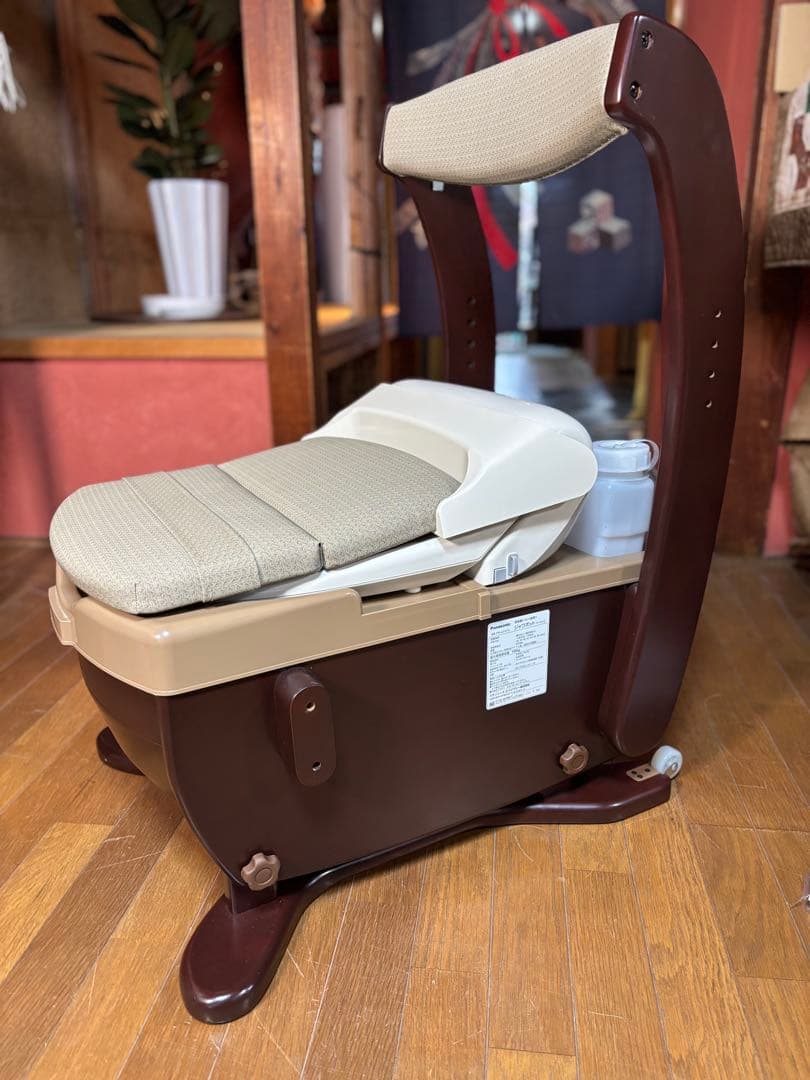 家具調トイレ＜座楽＞シャワポット」