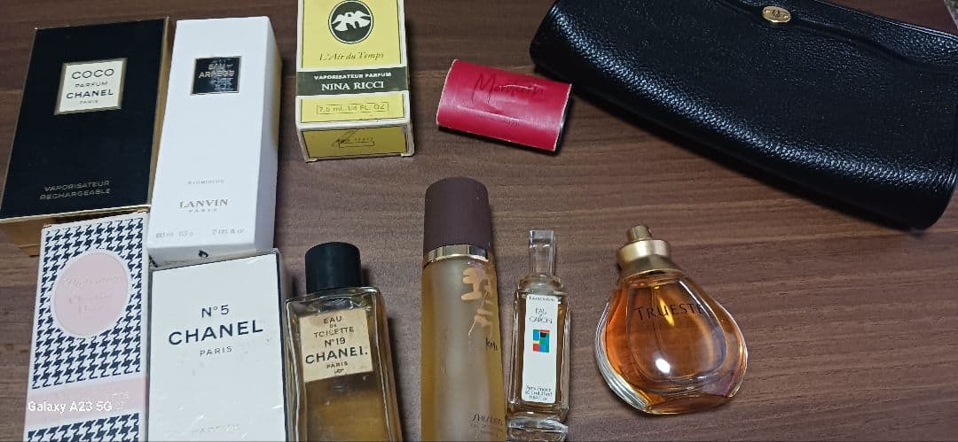 香水セット＆Diorポーチ