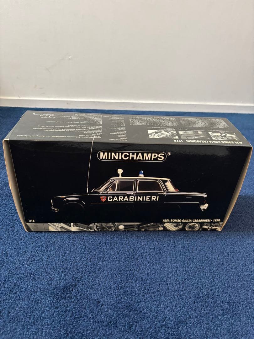 PMA製 アルファロメオ ジュリアCARABINIERI 1970 1/18