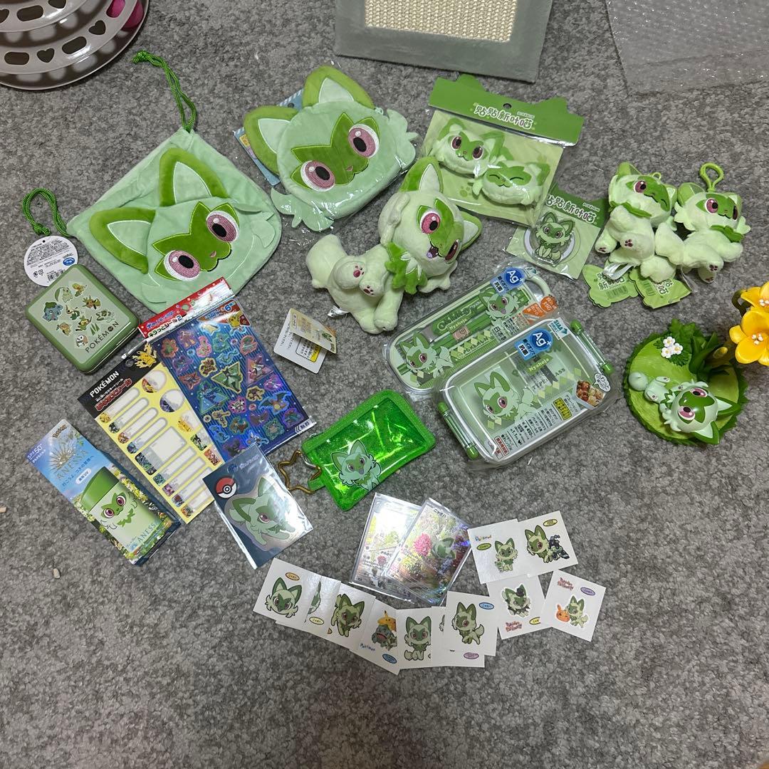 ポケモン　ニャオハグッズ