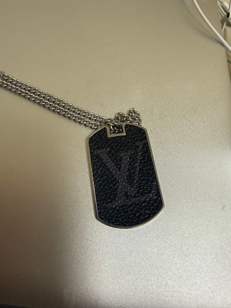 VITTONネックレス