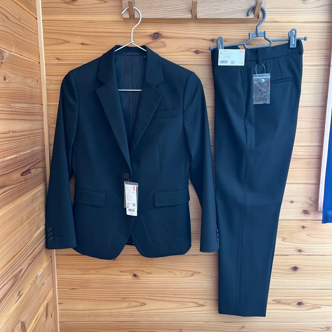 ユニクロパンツスーツ