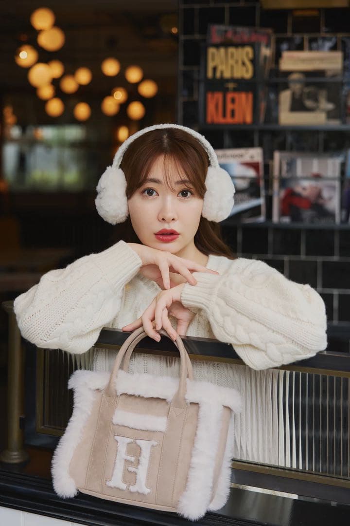 バッグ her lip to Cozy Winter Tote Bag herlipto ◼︎Cozy Winter Tote Bag ¥9,800(tax in) color: ecru 季節