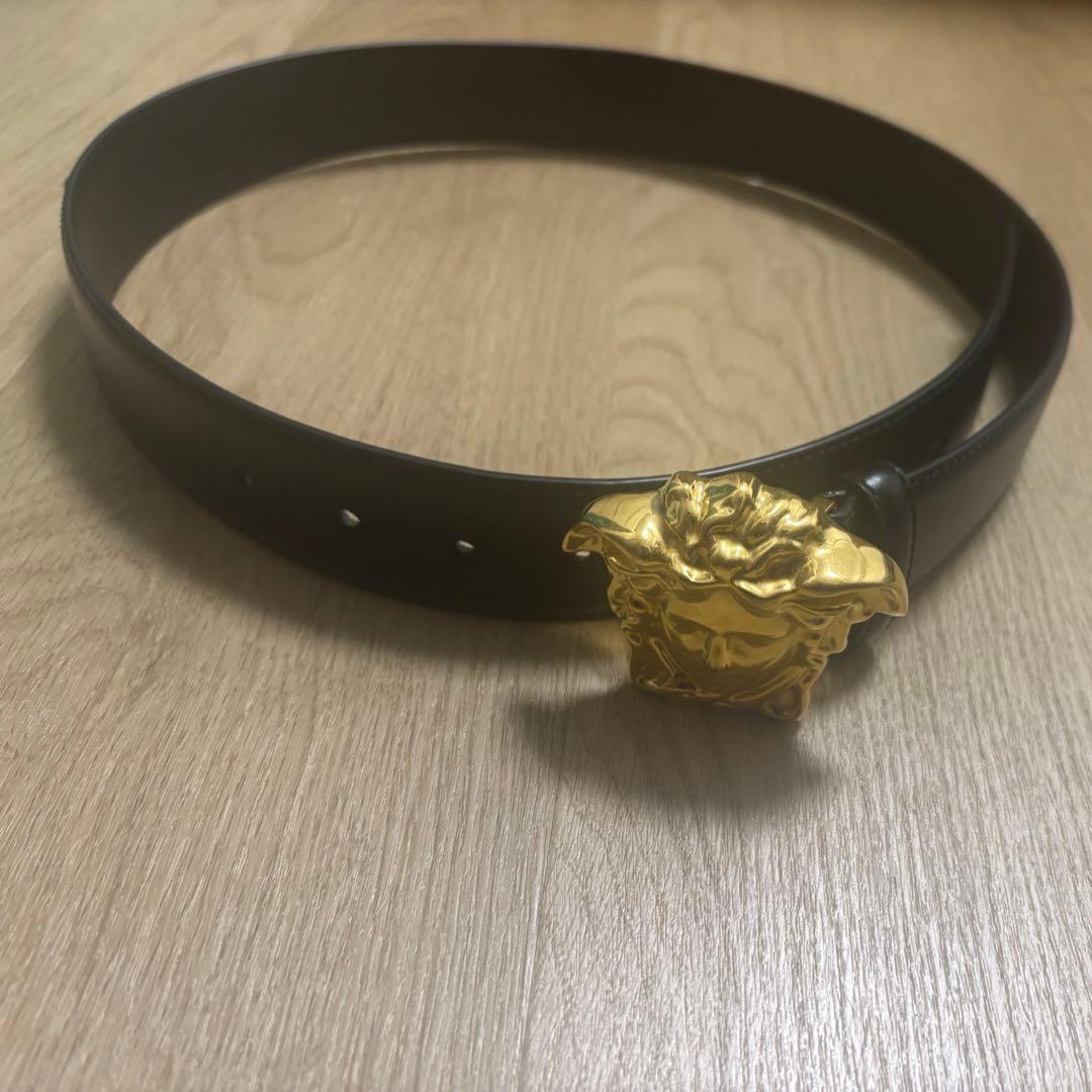 【正規品】Versace ヴェルサーチベルト メデューサヘッドバックル 高級感