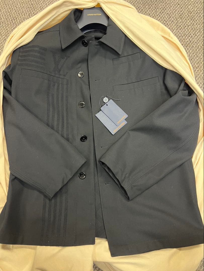 ルイヴィトン　ジャケット　48 ほぼ未使用　直営店購入