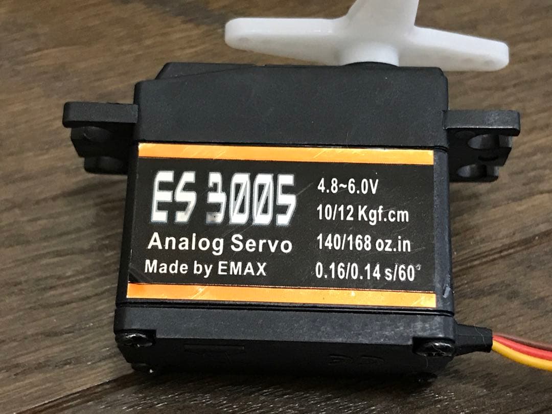 タミヤ プロポ 2.4G アンプ受信機一体型&サーボセット