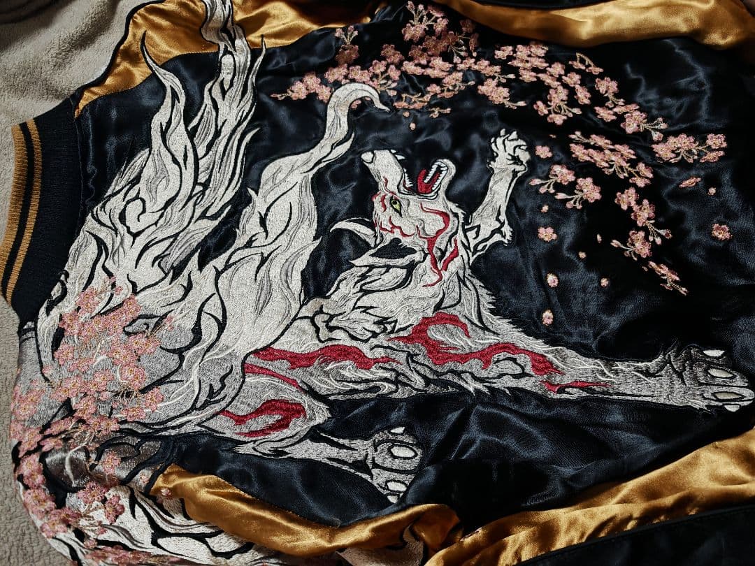 絡繰魂 2面用 狼桜 日本限定 スカジャン vintage レーヨン - メルカリ