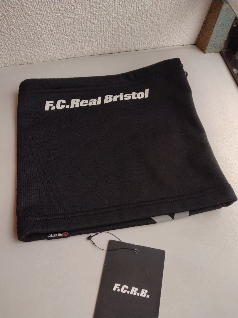 極美品 F.C.Real Bristol ロゴ入りネックウォーマー fcrb