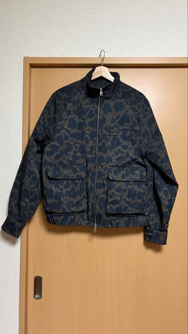 COS ナイロンジャケット