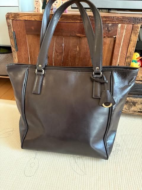 aniary レザー トートバッグ 茶 アニアリ aniary ニューアイディアルレザートート （キャメル） -靴