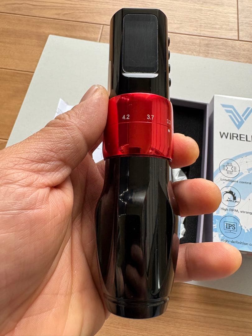 Bigwasp ワイヤレスプロフェッショナルタトゥーマシン