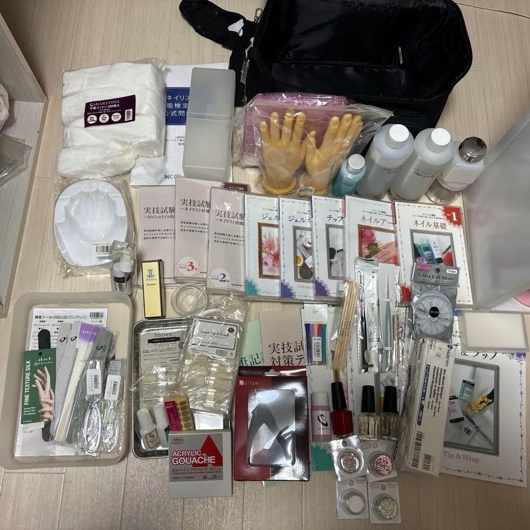 ネイルアート用品と練習教材セット